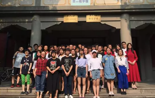 浙江大学西班牙项目一班顺利开班!